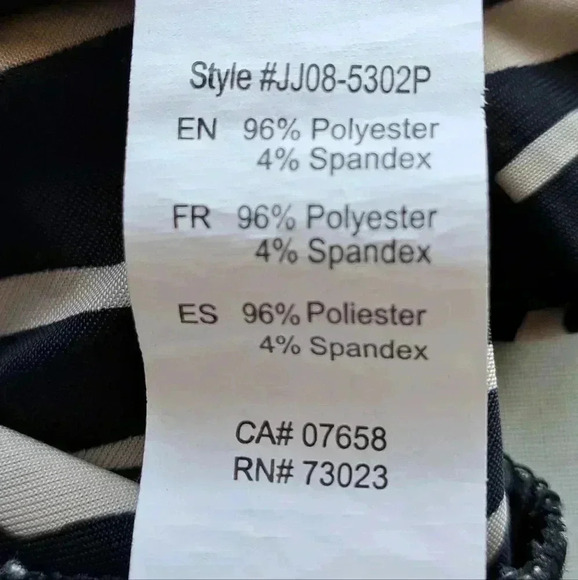 ❤️ Revamped Long Sleeved Cropped Animal  Print Top - Picture 7 of 10